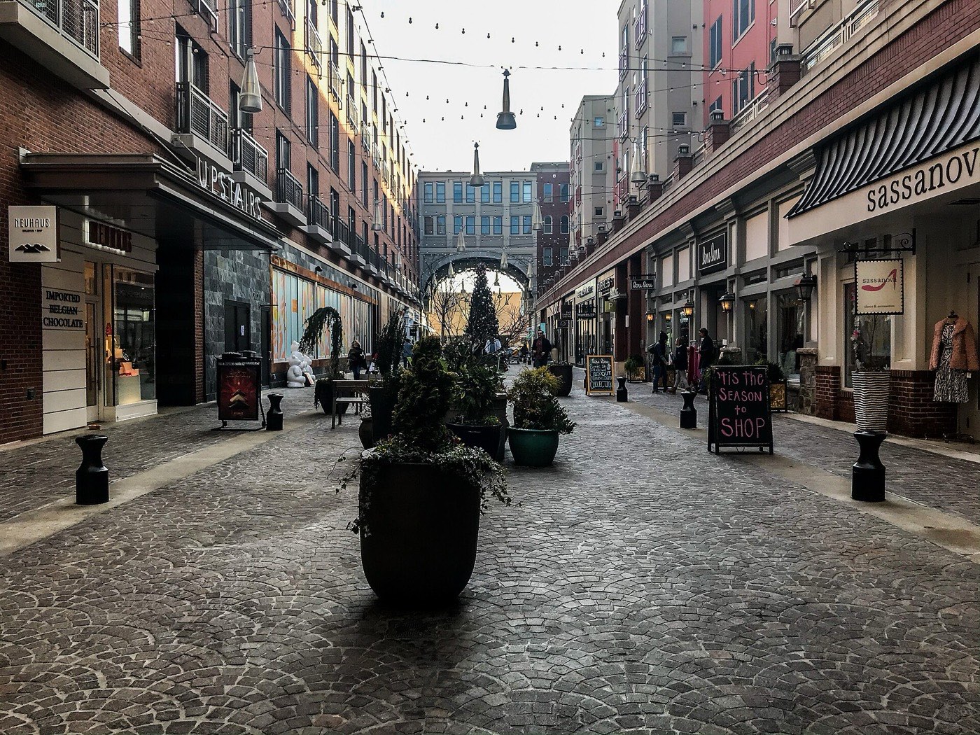 Bethesda Row's pedestrian shopping lane